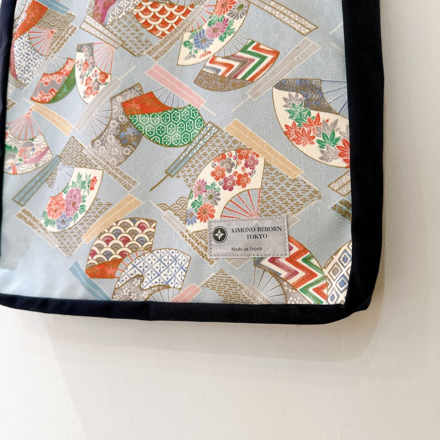 Kimono Tote with depth Navy 36