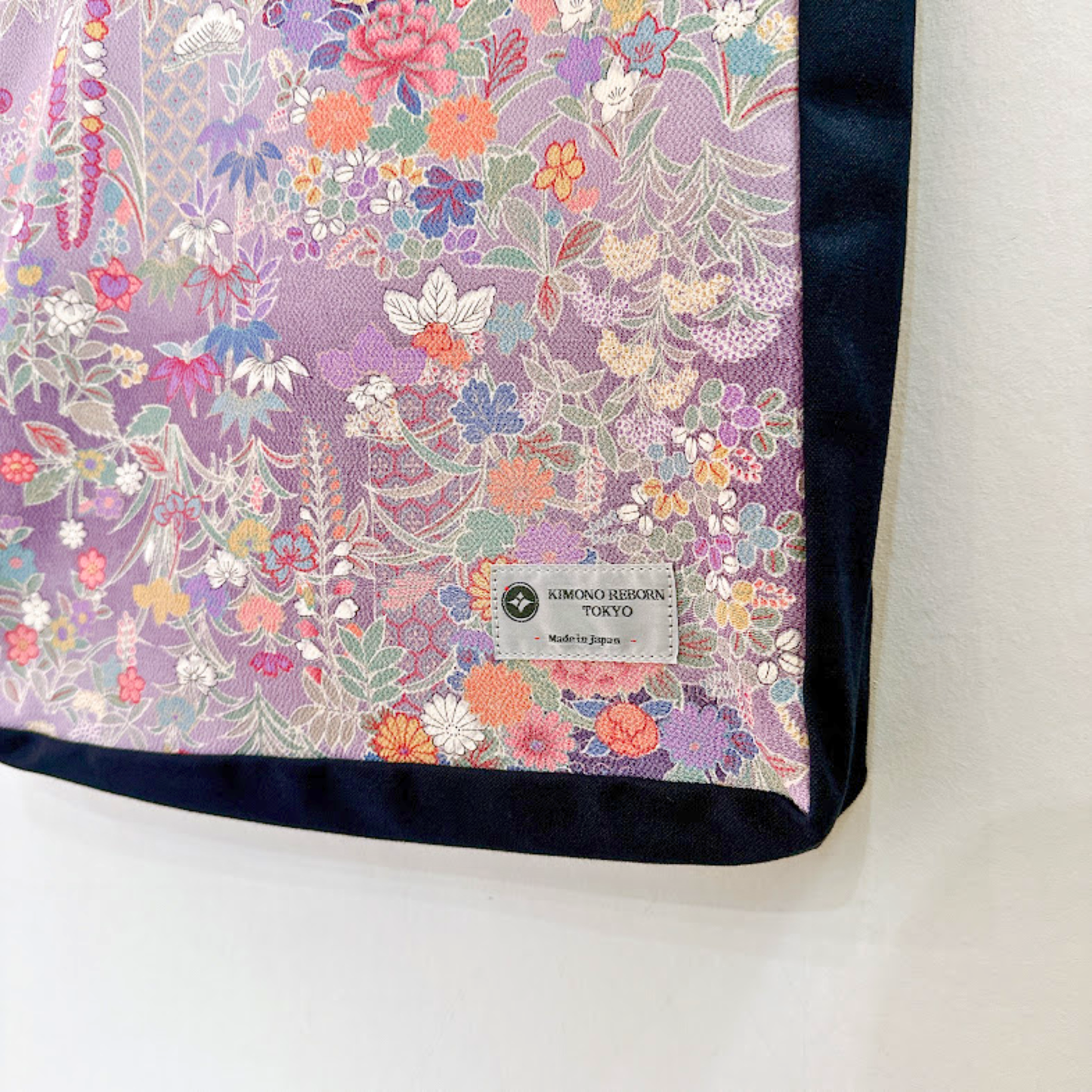 Kimono Tote with depth Navy 25