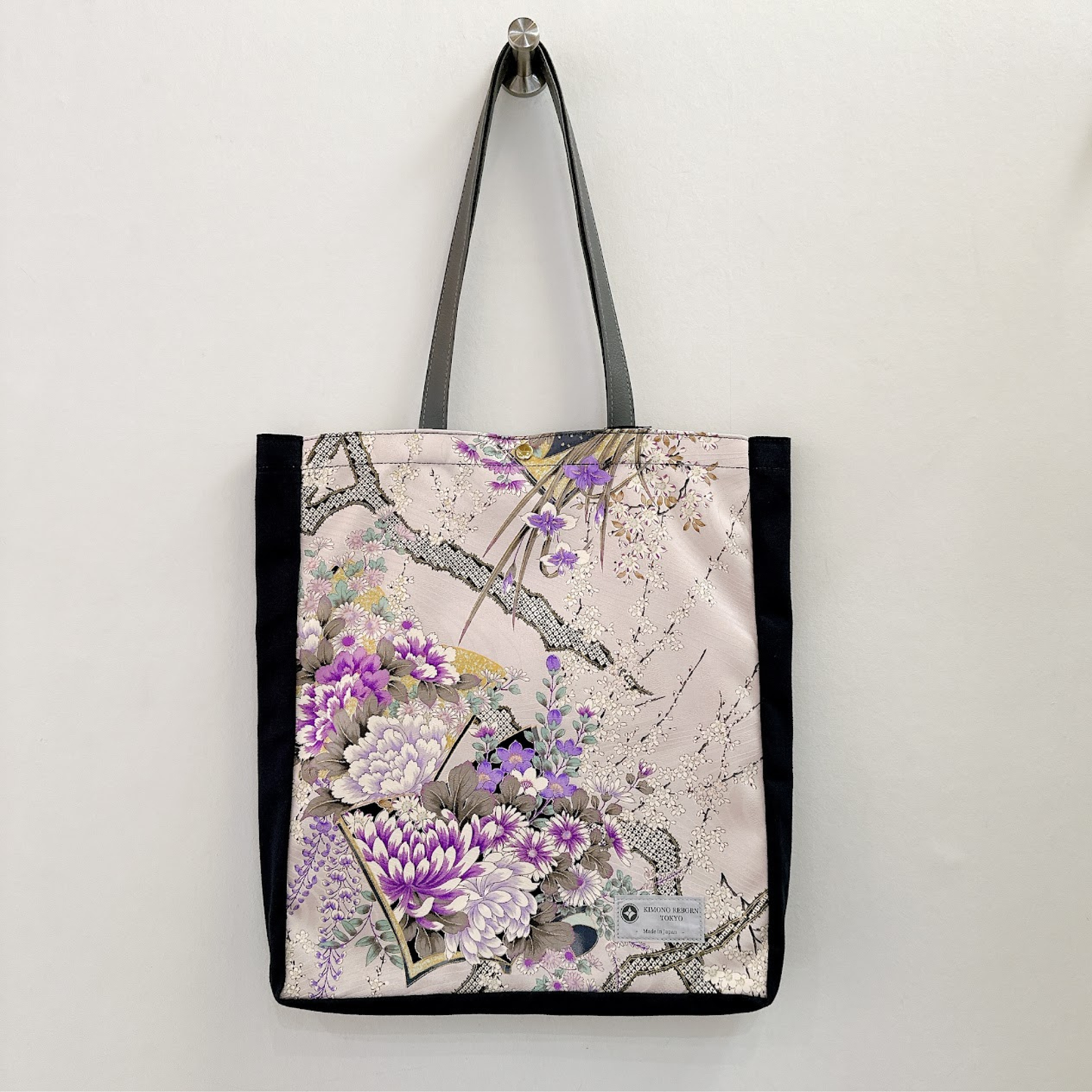 Kimono Tote with depth Navy 27