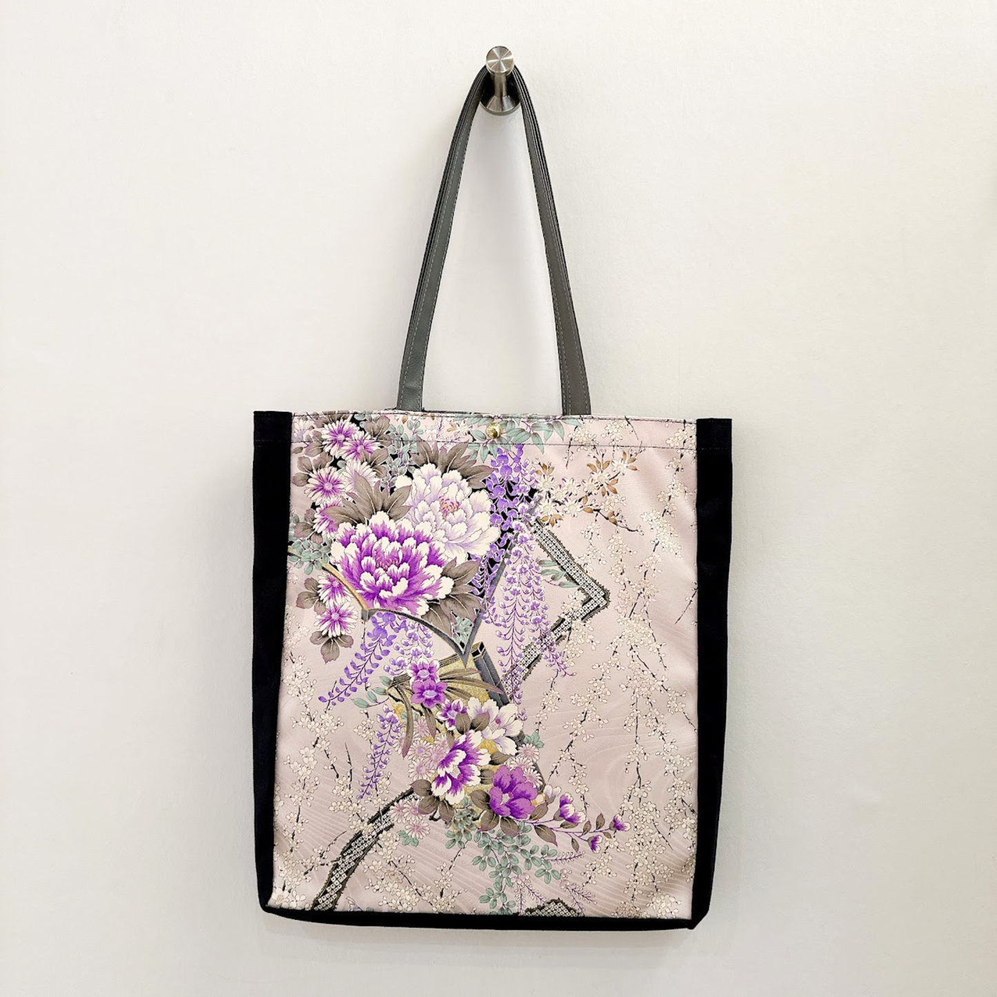 Kimono Tote with depth Navy 27