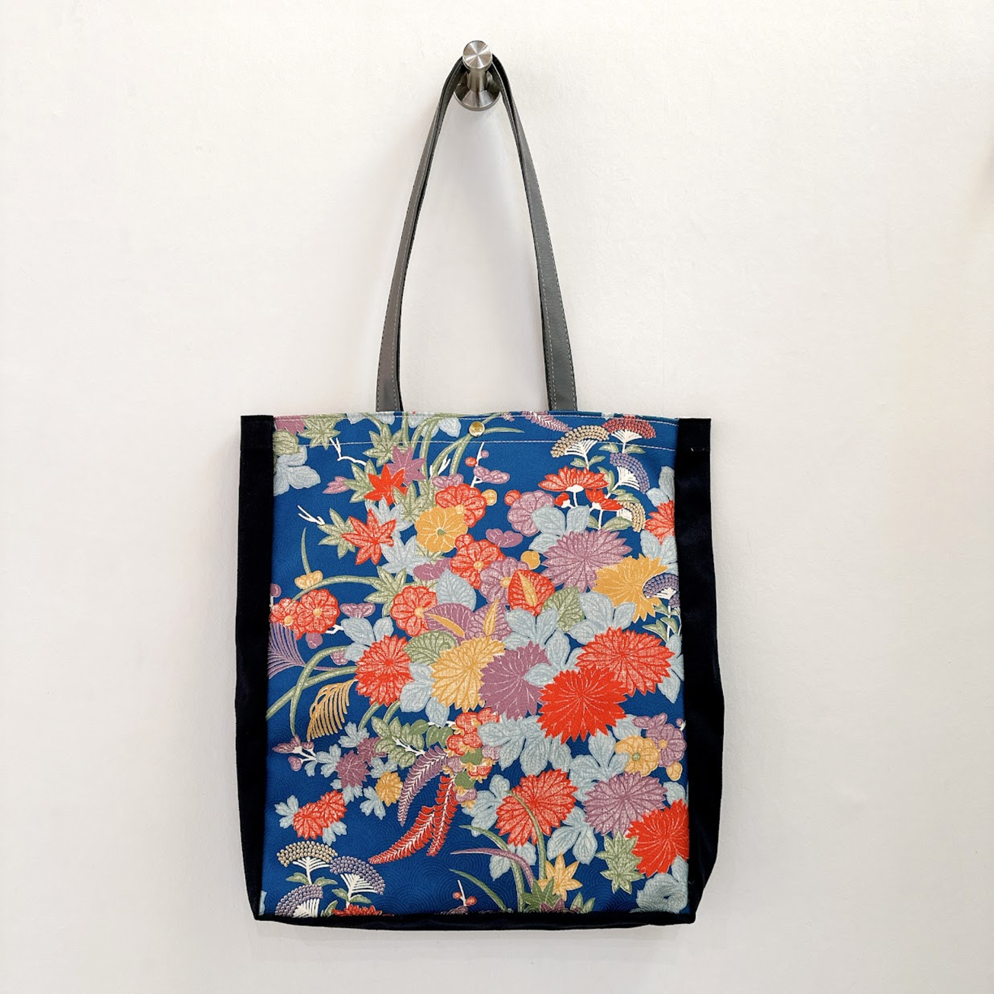 Kimono Tote with depth Navy 21