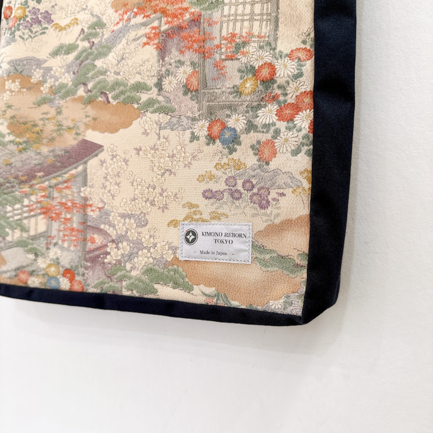 Kimono Tote with depth Navy 30