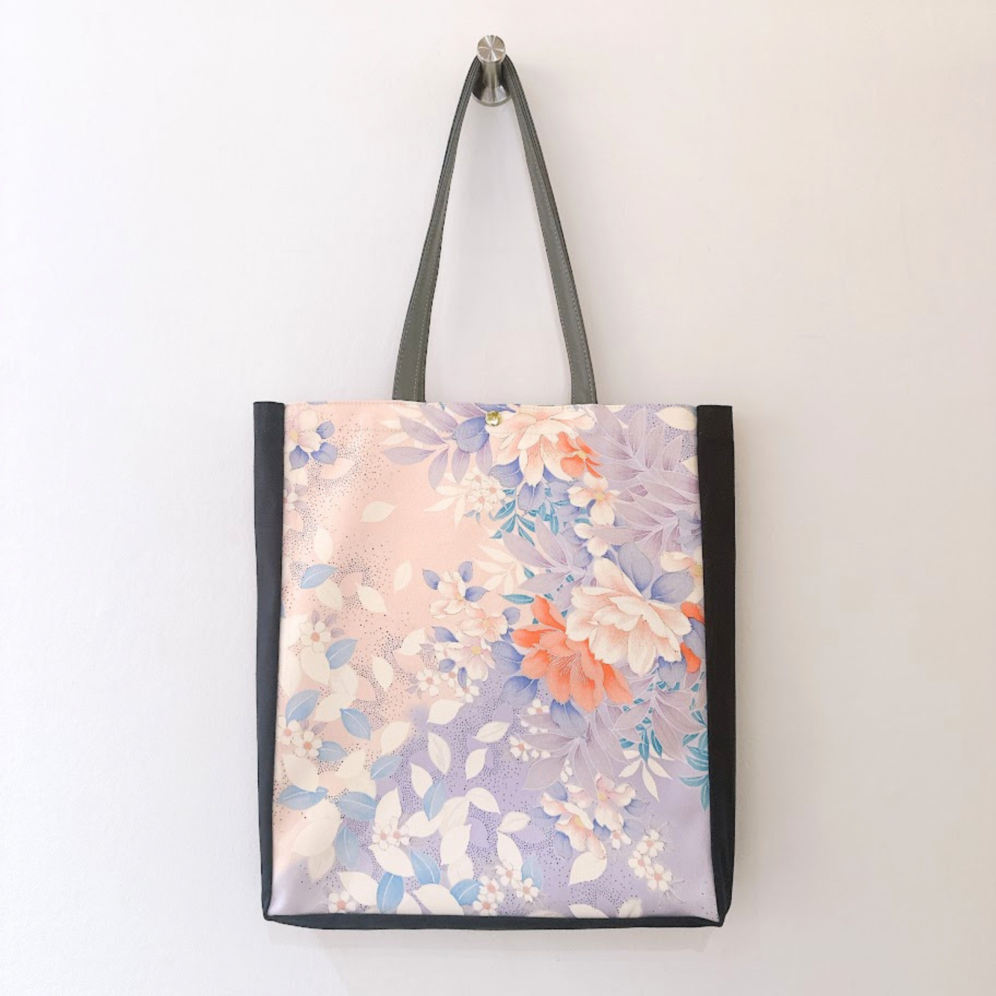 Kimono Tote with depth Navy 39