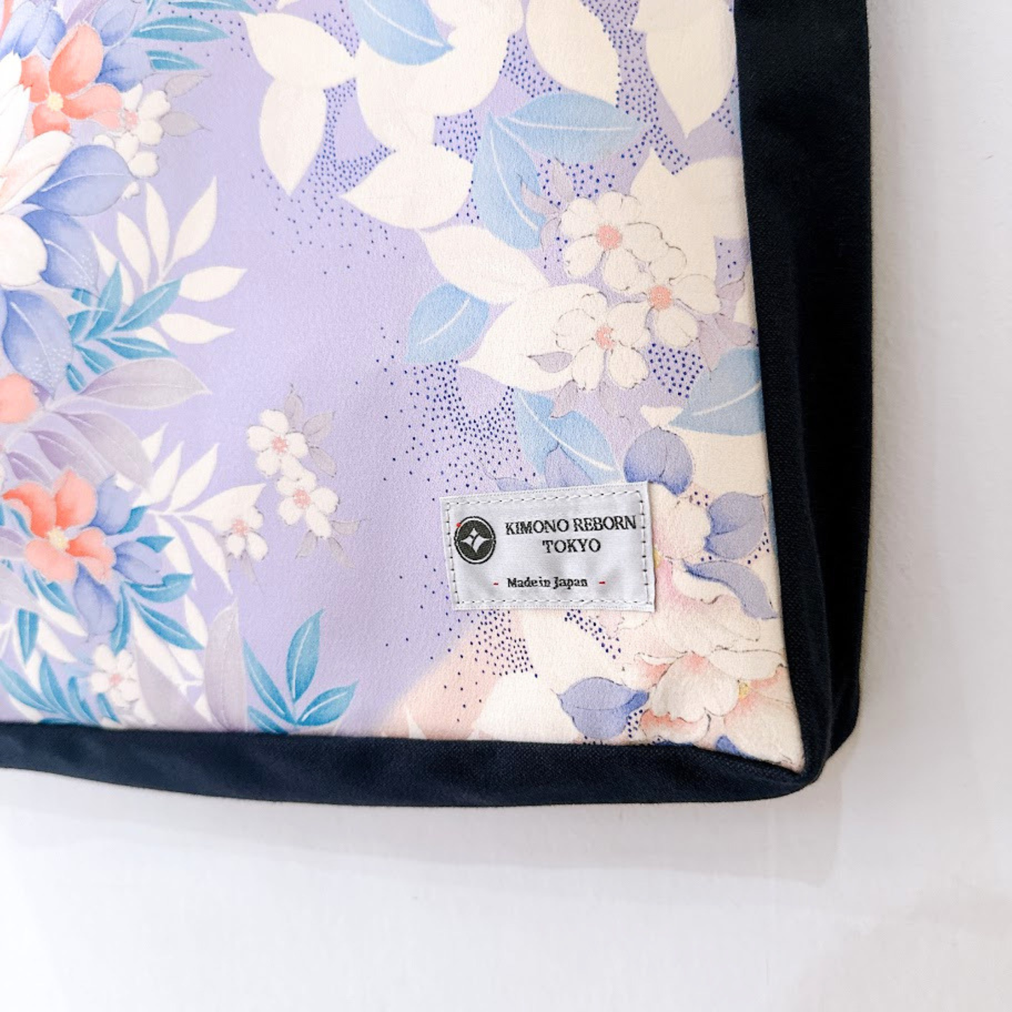 Kimono Tote with depth Navy 39