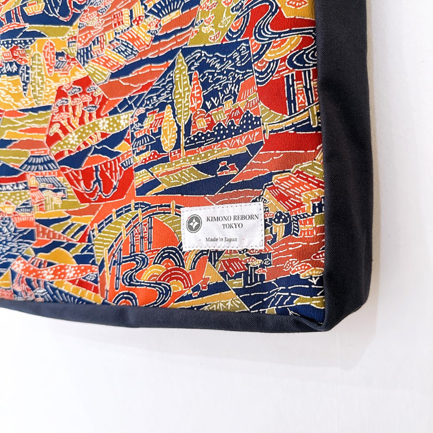 Kimono Tote with depth Navy 40