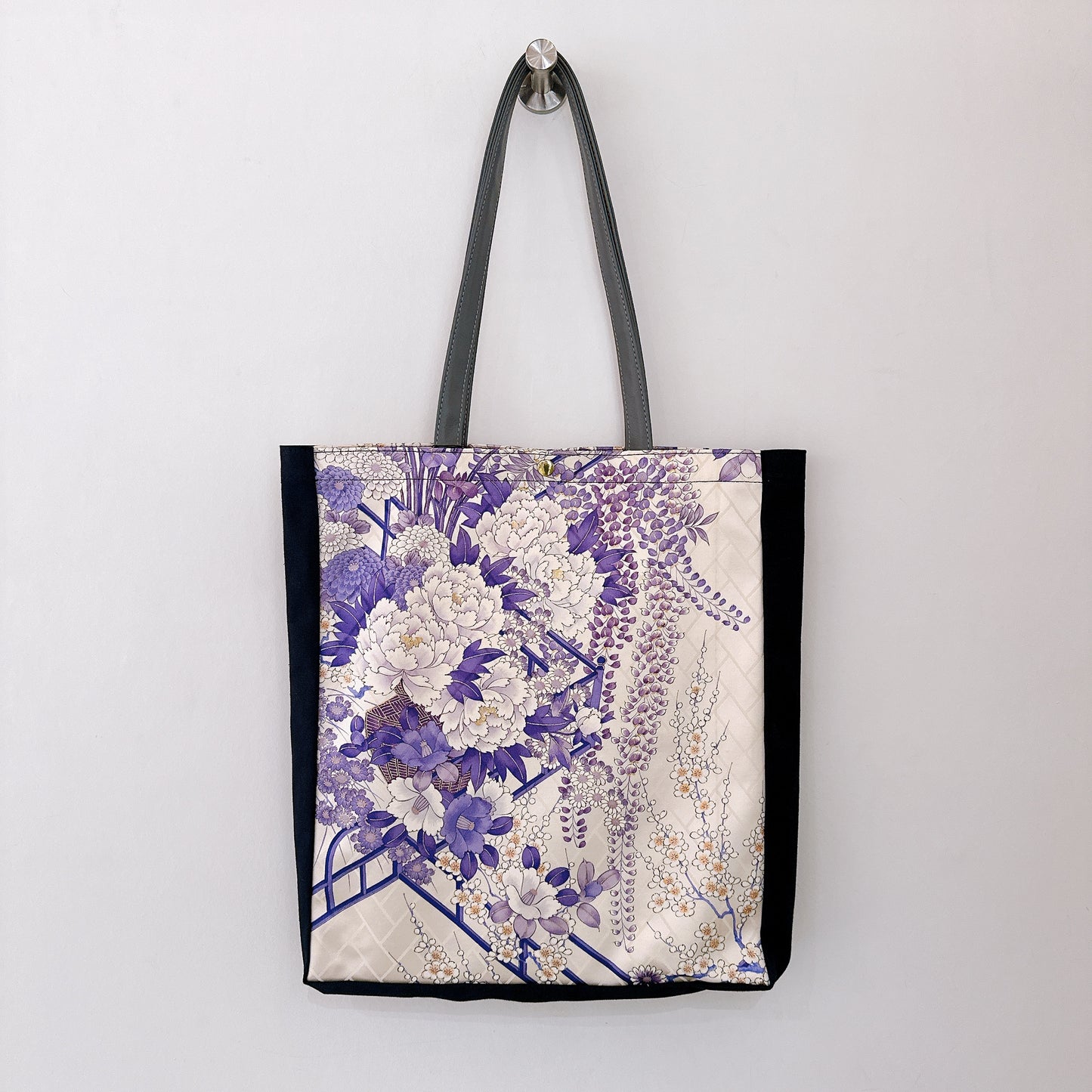 Kimono Tote with depth Navy 13