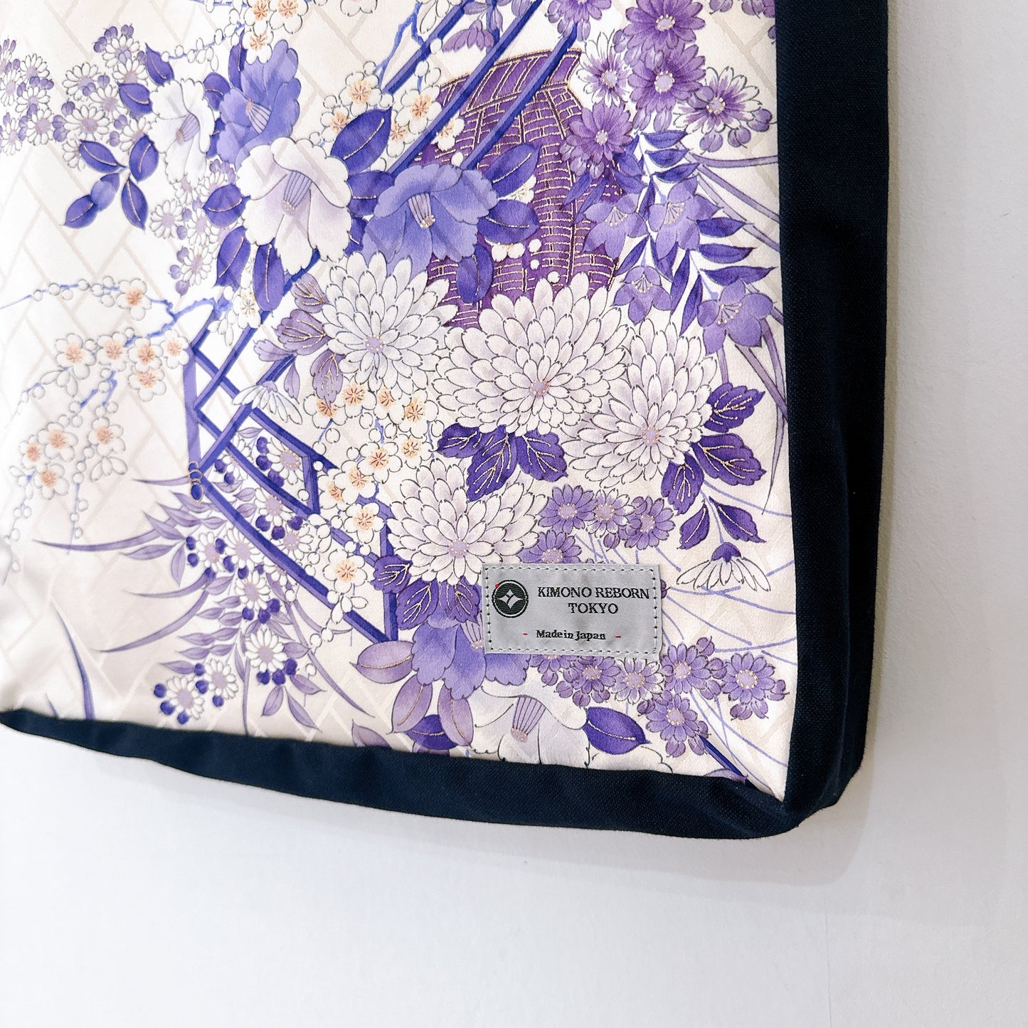 Kimono Tote with depth Navy 13