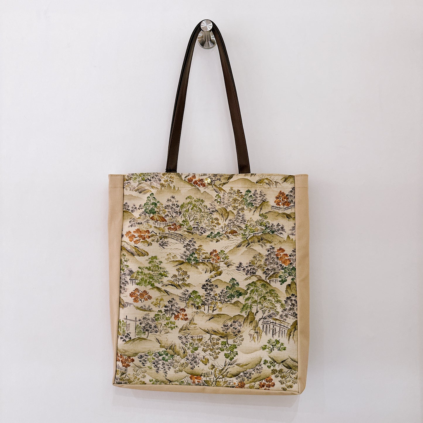 Kimono Tote with depth Beige 15