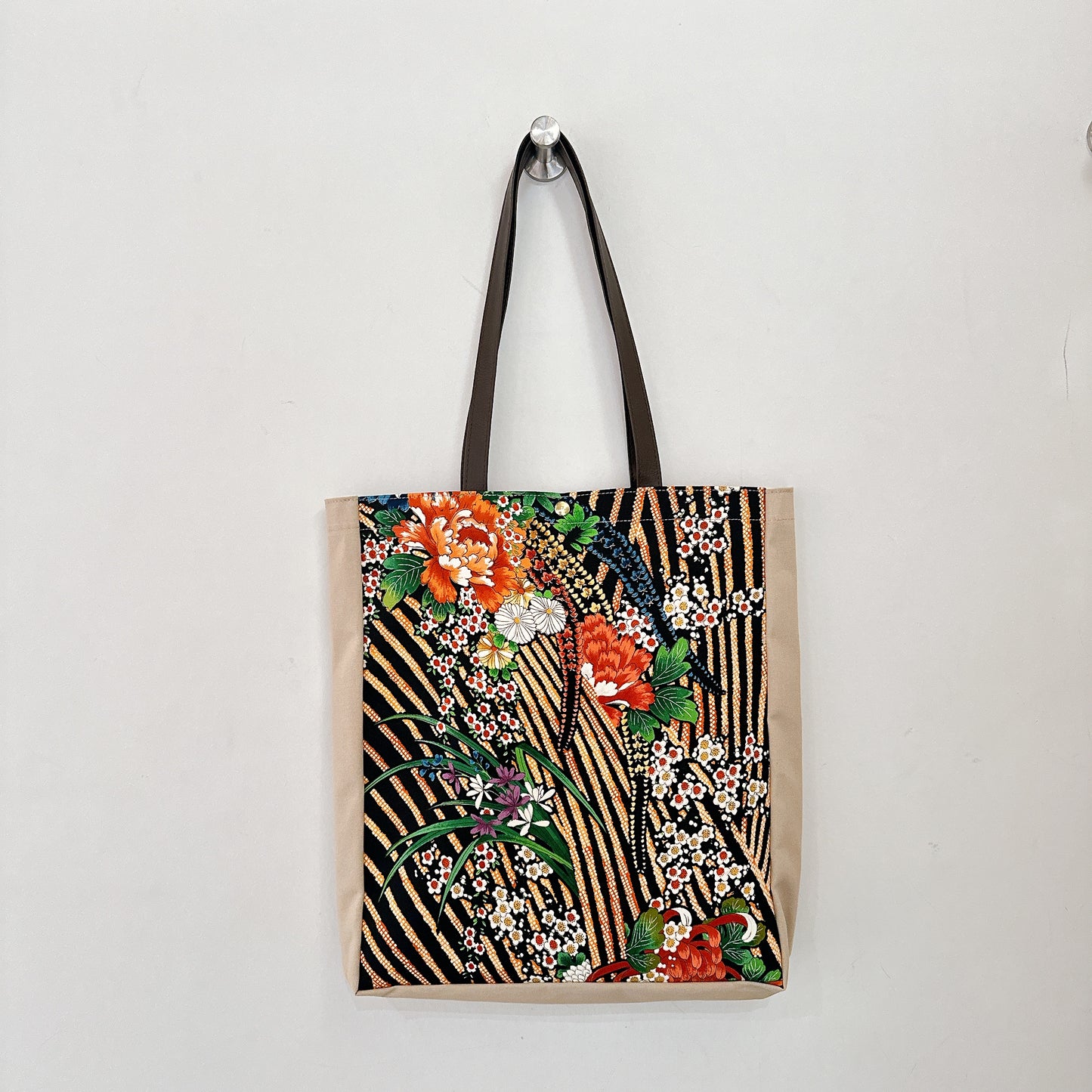 Kimono Tote with depth Beige 06